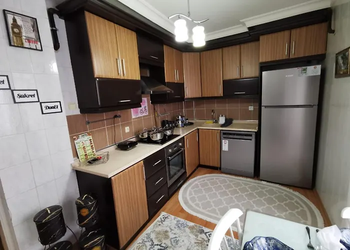 דירה 2ege Ueniversitesi Ve Hastanesine Cok Yakin Aileye Ve Firmaya Uygun *