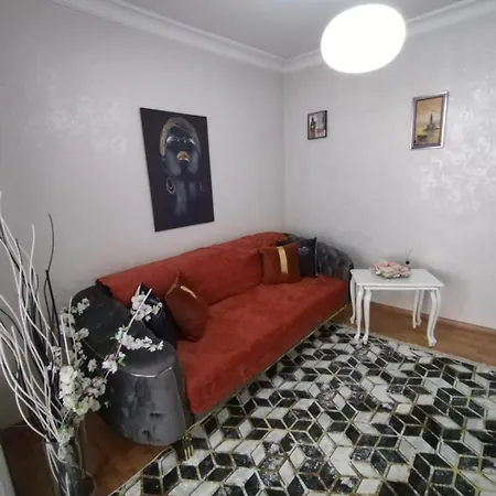 2ege Ueniversitesi Ve Hastanesine Cok Yakin Aileye Ve Firmaya Uygun *