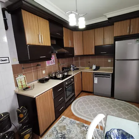 Appartamento 2ege Ueniversitesi Ve Hastanesine Cok Yakin Aileye Ve Firmaya Uygun *