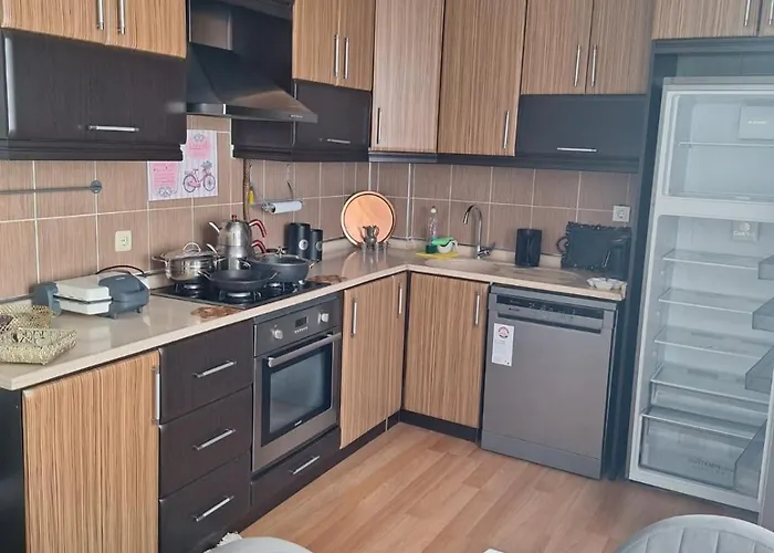 2ege Ueniversitesi Ve Hastanesine Cok Yakin Aileye Ve Firmaya Uygun * Bornova