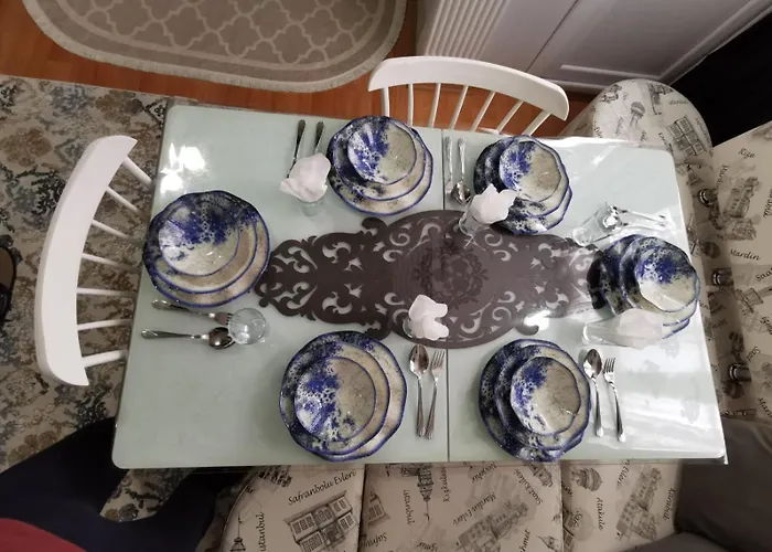 2ege Ueniversitesi Ve Hastanesine Cok Yakin Aileye Ve Firmaya Uygun Апартаменты Bornova